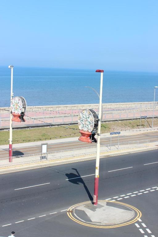 The Colwyn Hotel - Near Pleasure Beach Blackpool Ruang foto
